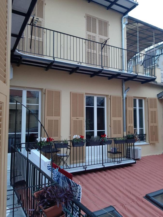 Little Studio In Rue Biscarra Niza Exterior foto